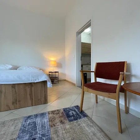 Booklovers Close To Center * ブラチスラヴァ