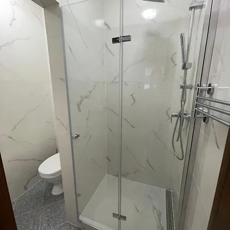 Booklovers Close To Center